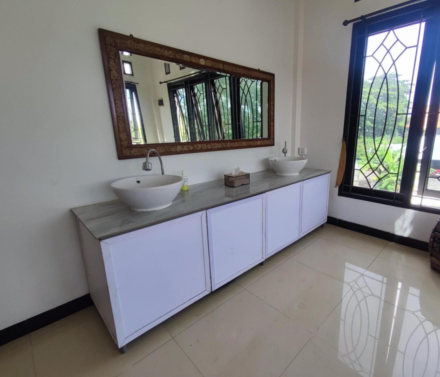 Fora Capsule Hostel Tuban Kuta Lombok Exterior foto